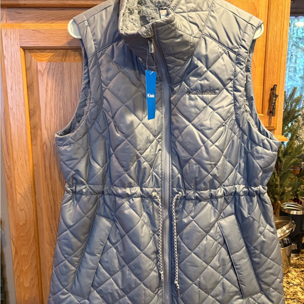 Columbia Gray Quilted Vest with Stand-Up Collar